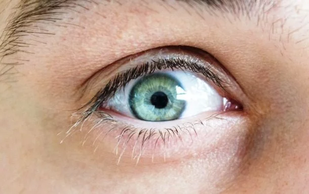 بیشترین وزنی که با کاسهی چشم بلند کردهاند