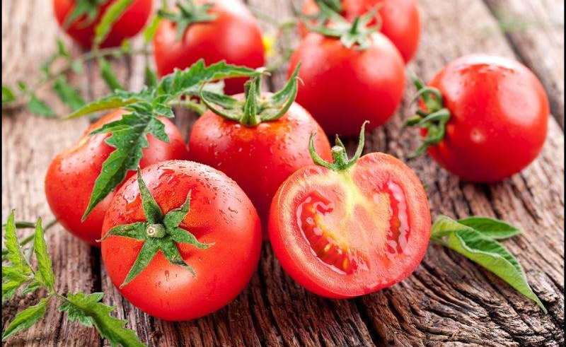 آشنایی با مهمترین خواص گوجه فرنگی برای چشم‌ و بینایی